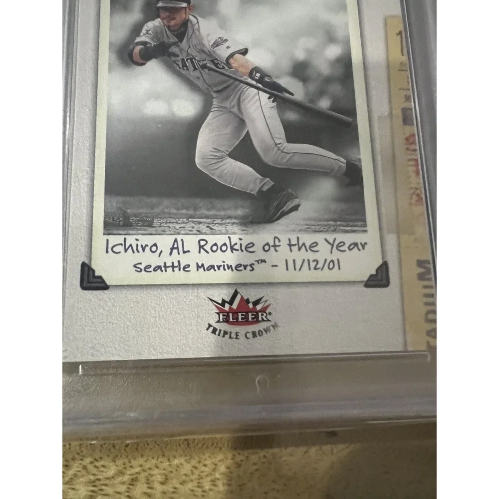 PSA 9 MINT 2002 Fleer Triple Crown Ichiro Suzuki #245 Rookie Of The Year‎ Sealed
